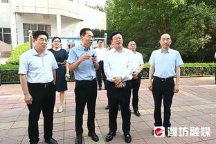 很稳！李梦出场19分钟10中6得到14分 正负值+35全场最高